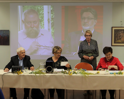 Grafika wprowadzająca